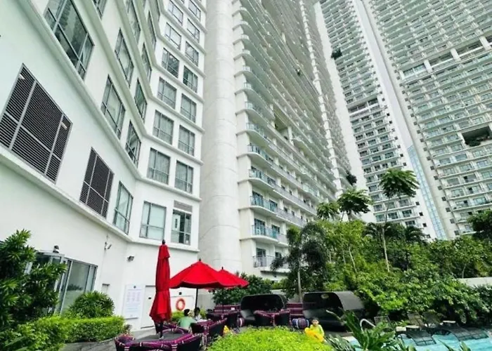 Amoresuite Residences At Acqua
